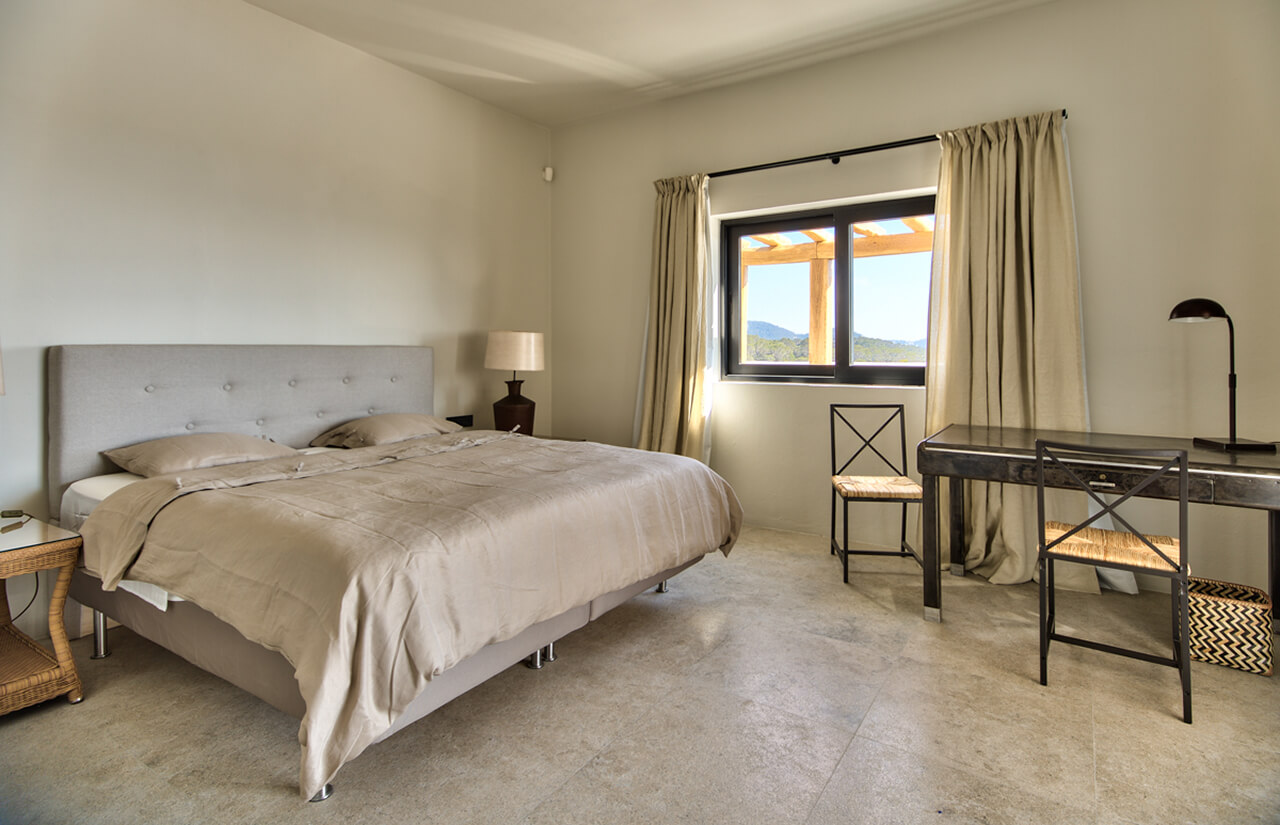 CAM20245-HDR CAM20245-HDR