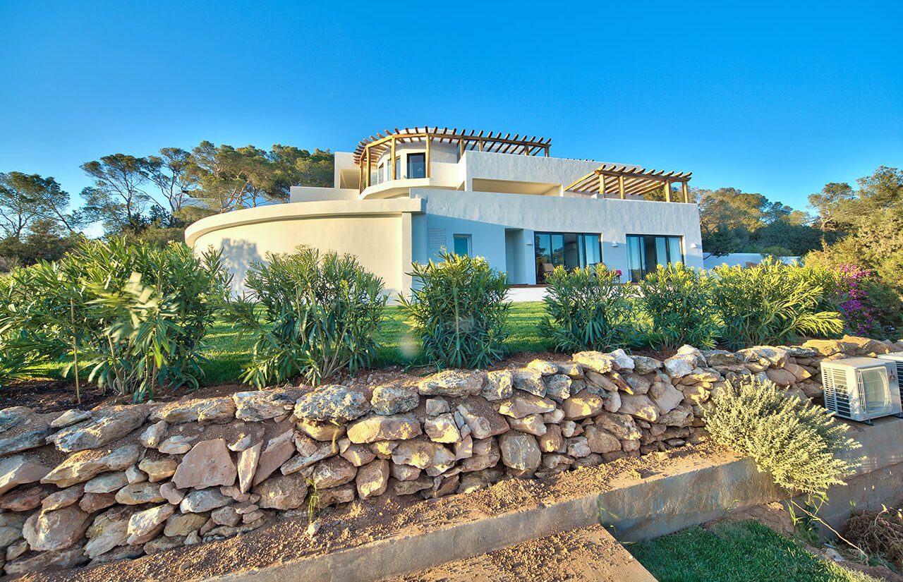 CAM20632-HDR CAM20632-HDR