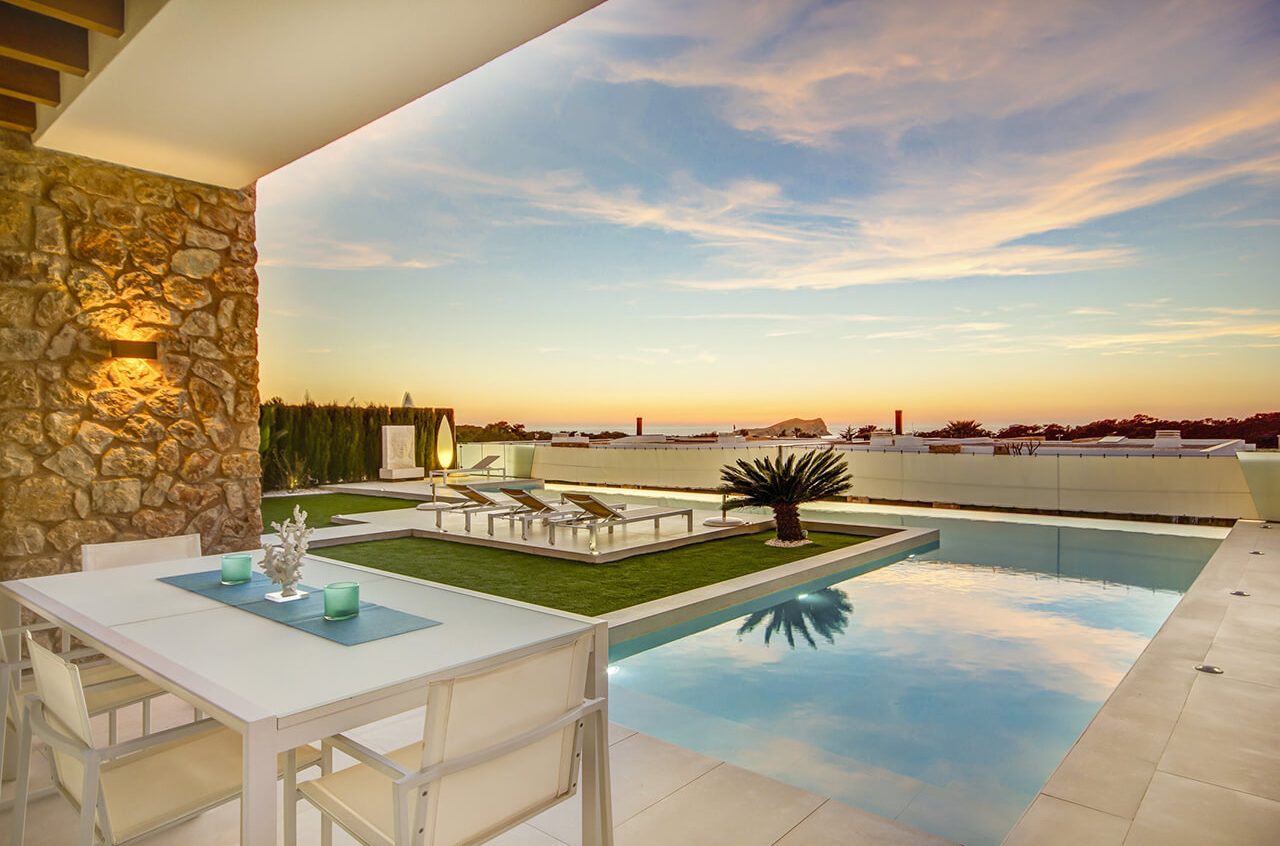 LAGOON (16) LAGOON (16)