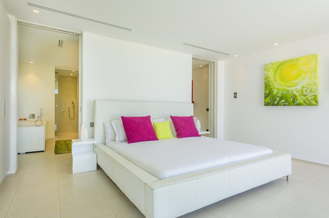 LAGOON (2) LAGOON (2)