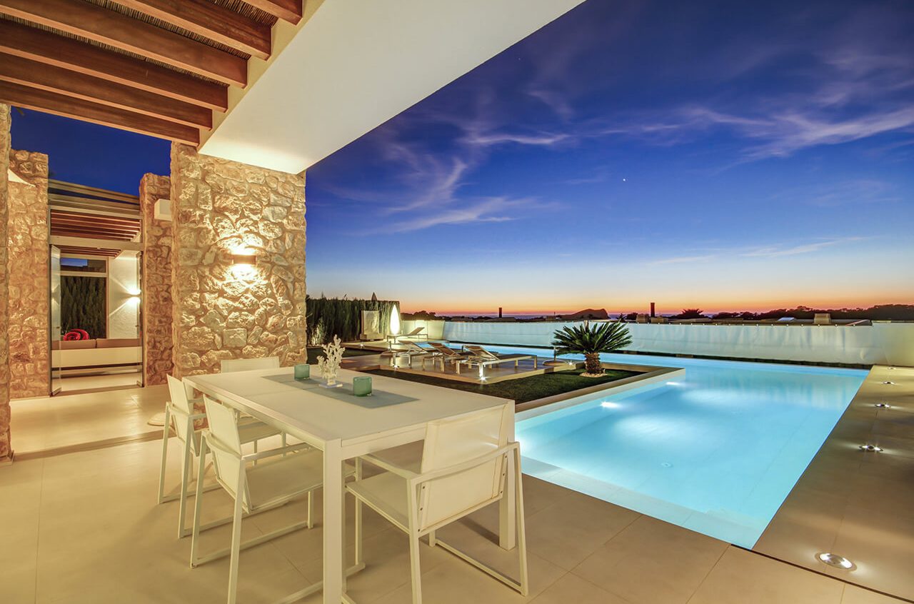 LAGOON (20) LAGOON (20)