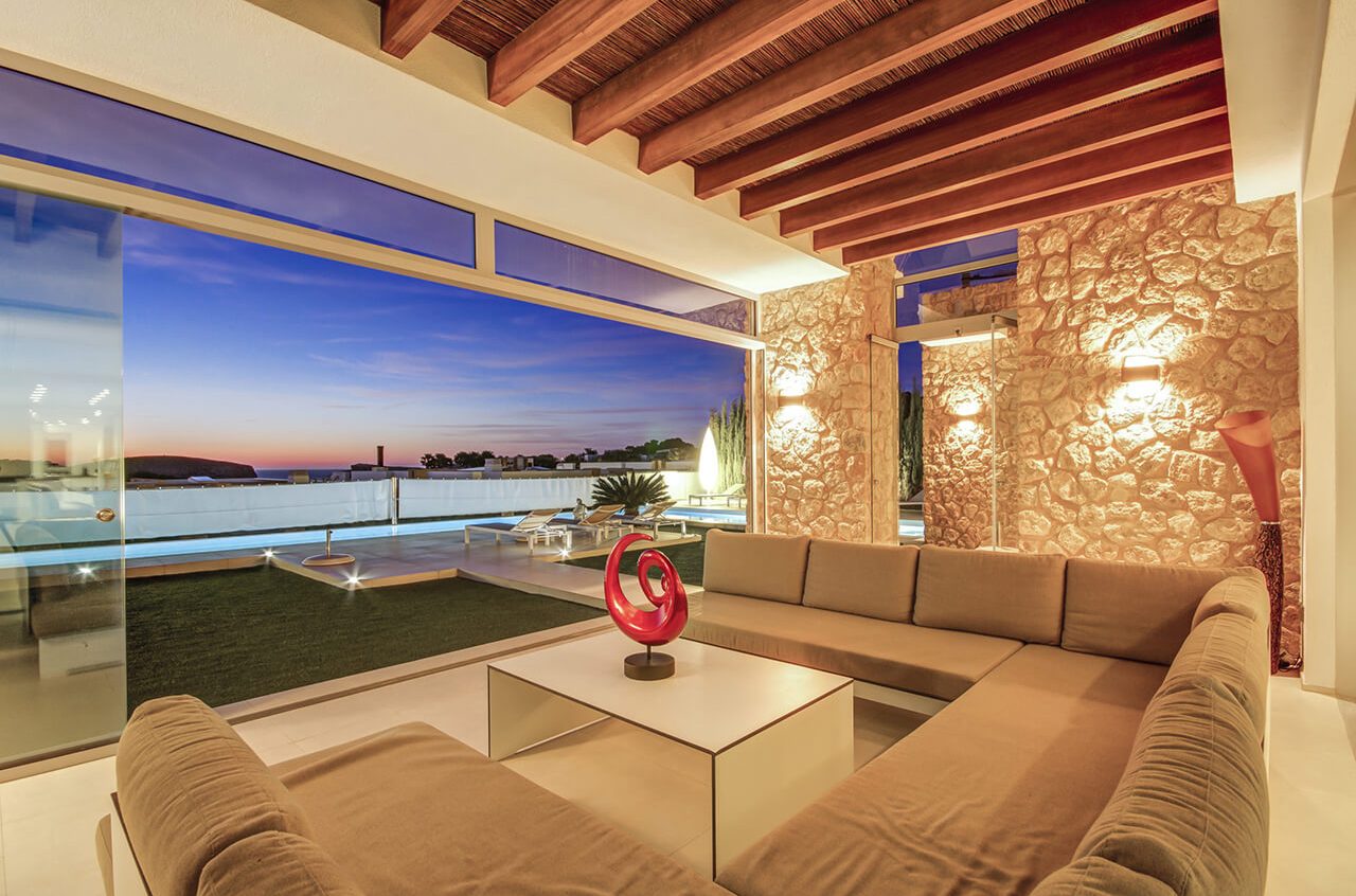 LAGOON (47) LAGOON (47)