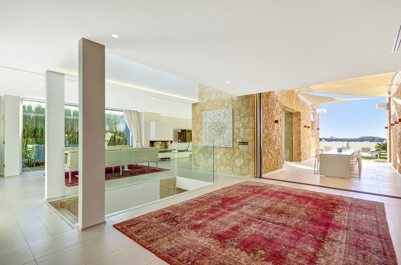 LAGOON (55) LAGOON (55)